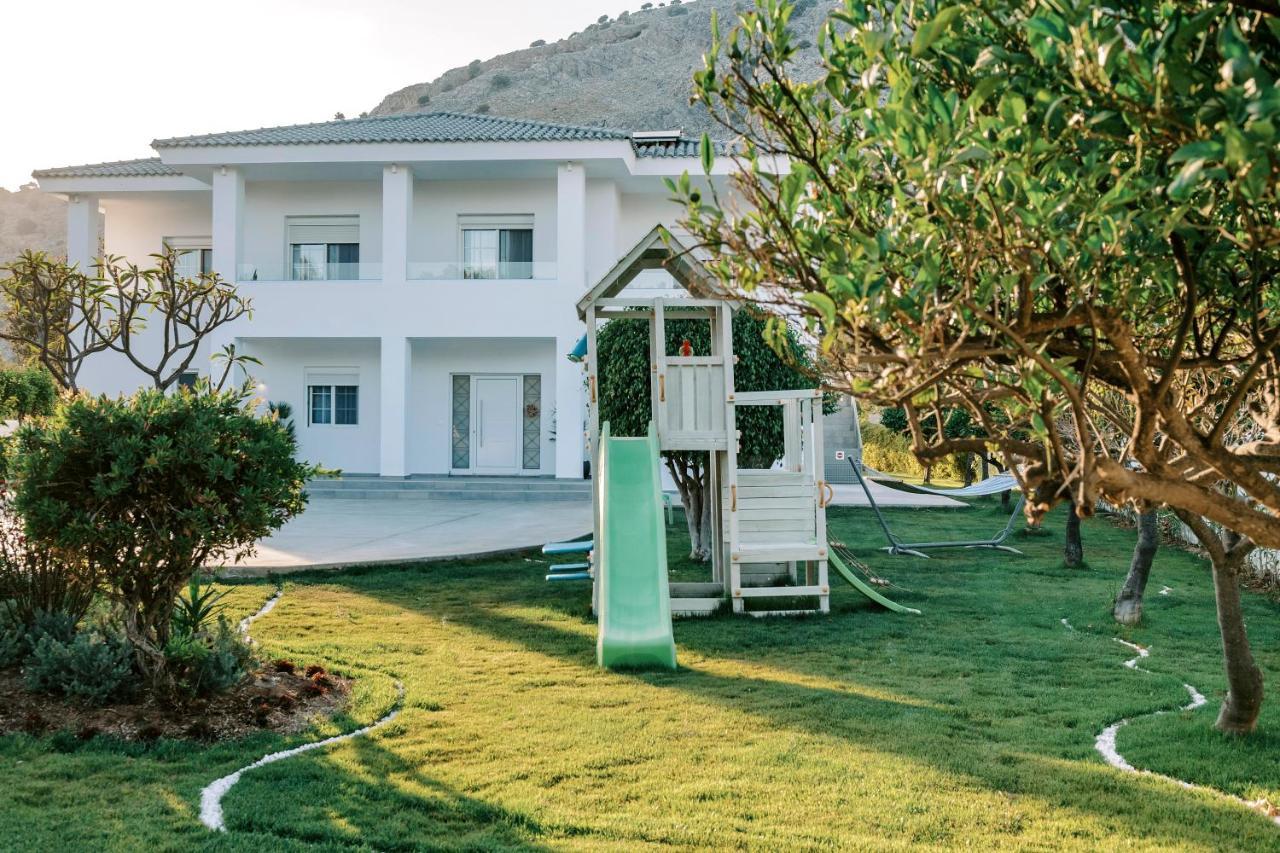 M Mansion Villa Pefki Eksteriør billede